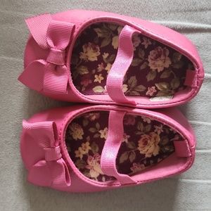 Trimfoot Co Mary Jane pink shoes Size 2